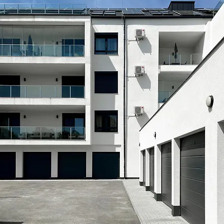 Napsugar Apartment *